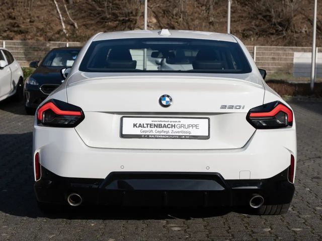 BMW 220 220i Coupé M-Sport