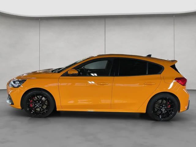 Ford Focus EcoBoost ST Line