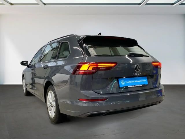 Volkswagen Golf 1.5 eTSI DSG Variant