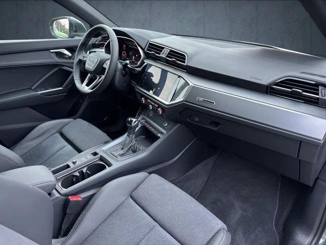Audi Q3 35 TFSI S-Line