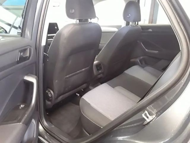 Volkswagen T-Roc 1.5 TSI IQ.Drive Move