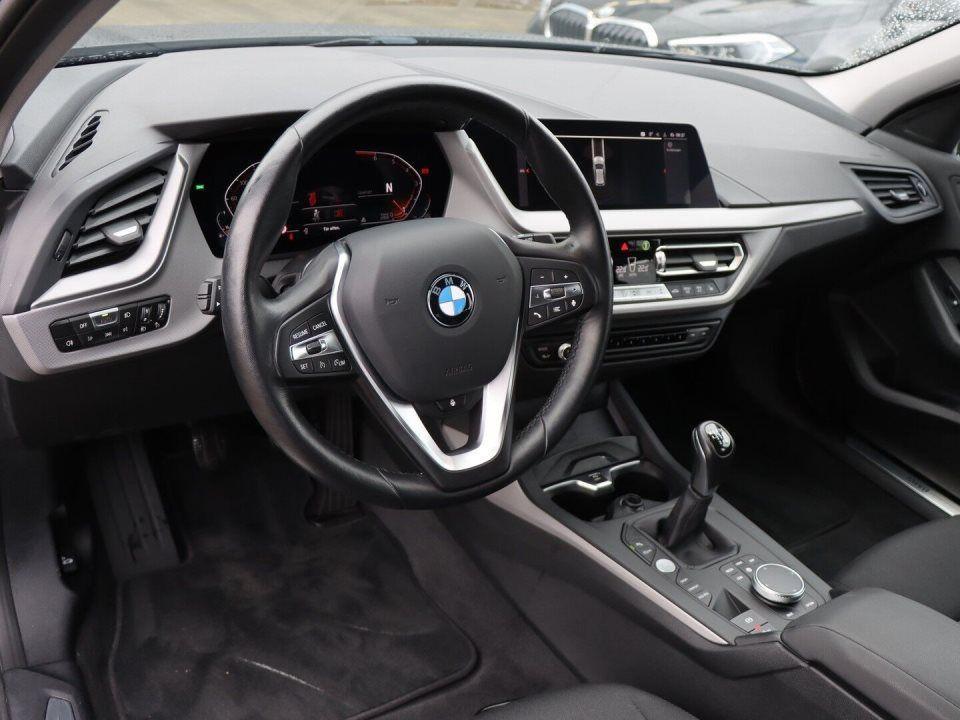 BMW 118 118i