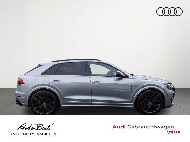 Audi RS Q8 Performance