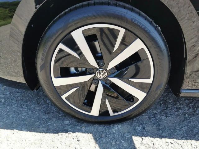 Volkswagen Passat 1.5 eTSI Business Variant