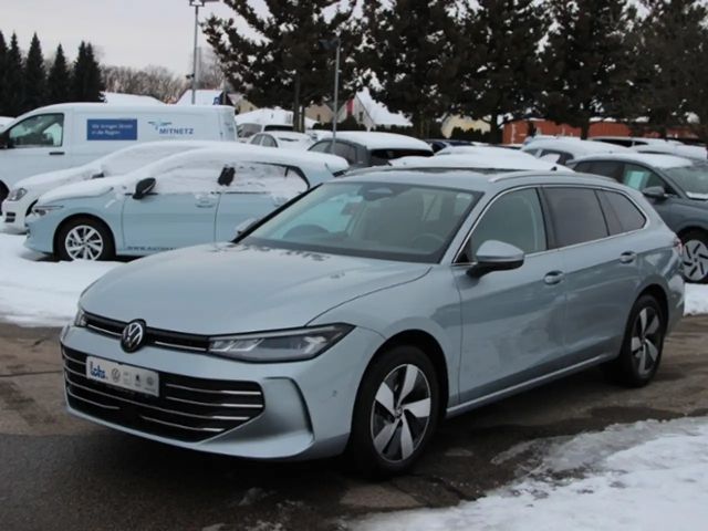 Volkswagen Passat 1.5 eTSI Business DSG Variant