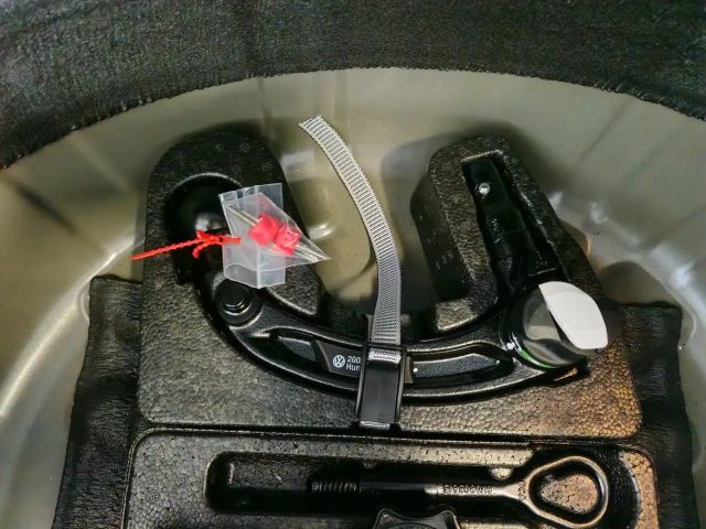 Volkswagen T-Cross Friends TSI