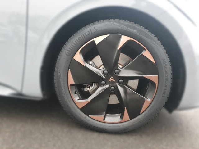 Cupra Born Batterie 62 kWh *LED*SHZG*LENKRAD HZG*LANE ASS*ACC*19"GJR*KAMERA*W-PUMPE*