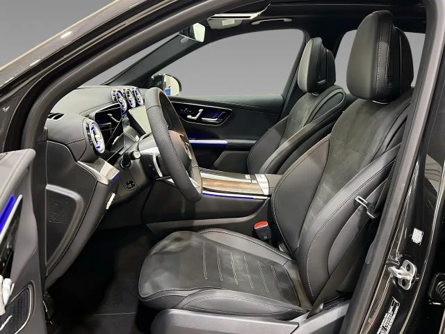 Mercedes-Benz GLC 300 4MATIC AMG Line