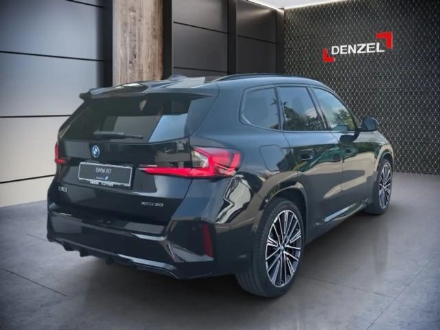 BMW iX1 xDrive30