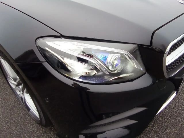 Mercedes-Benz E 200 AMG Line Coupé