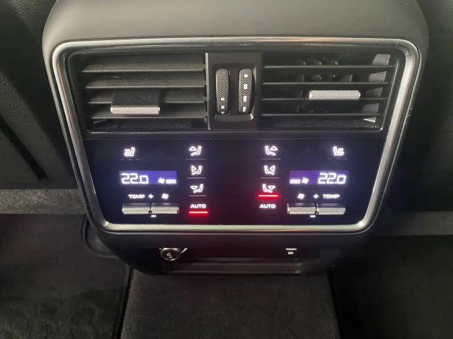 Porsche Cayenne E-Hybrid S Turbo