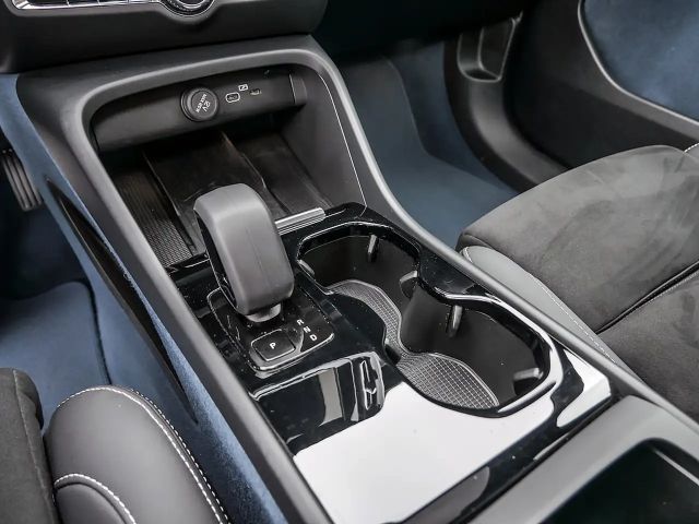 Volvo C40 AWD Recharge