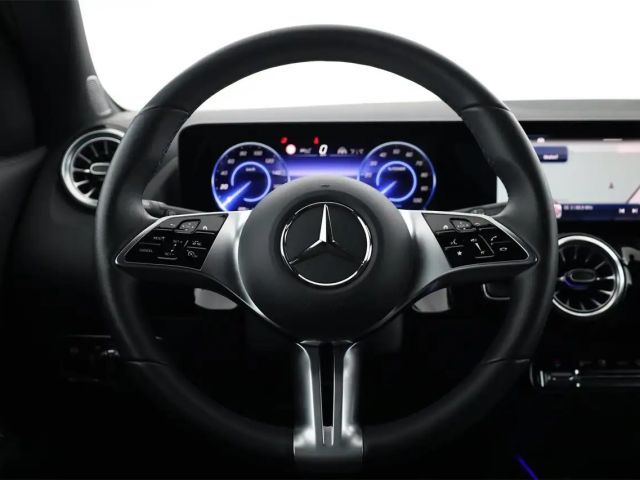 Mercedes-Benz EQA 300 4MATIC