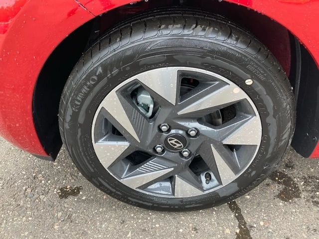 Hyundai i10 GO Plus 1,2 MT a5bu2 Schwarzes Dach