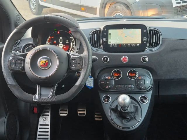 Abarth 695 70th Anniversario T-Jet