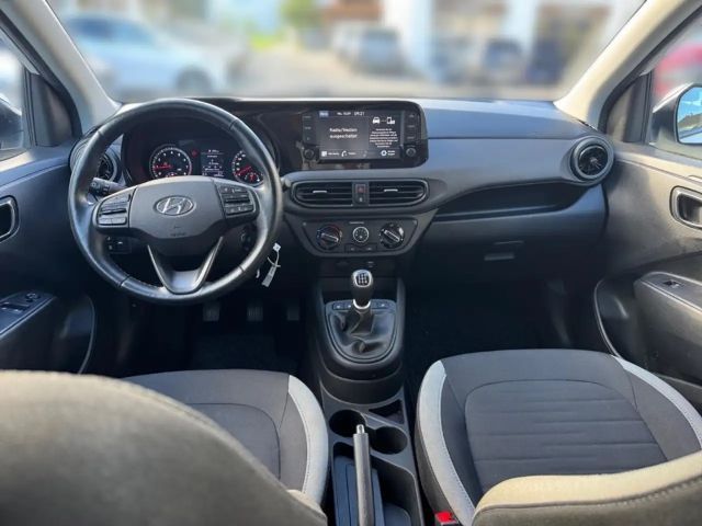 Hyundai i10 1.0