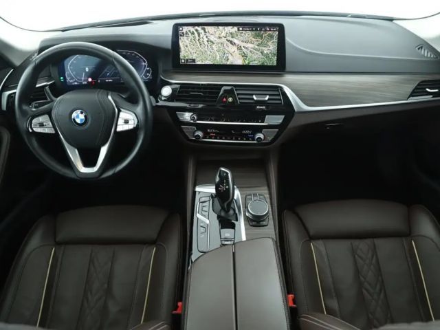 BMW 530 530e Touring xDrive