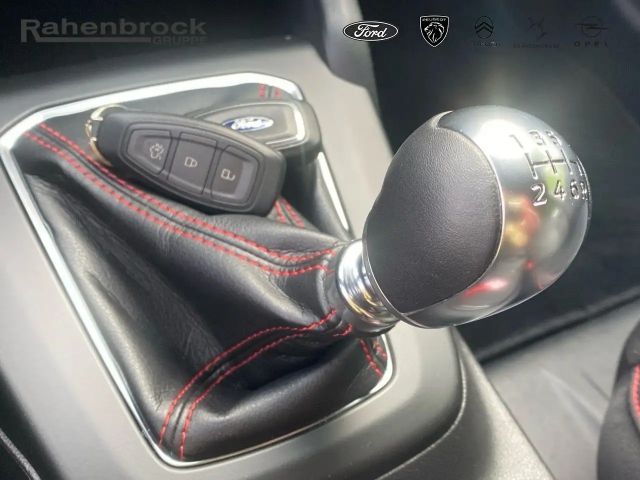 Ford Focus EcoBoost ST Line Wagon