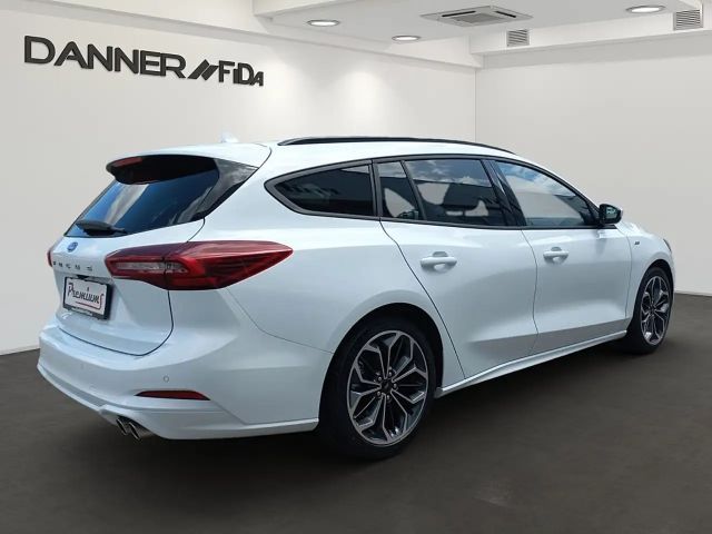 Ford Focus ST Line Wagon