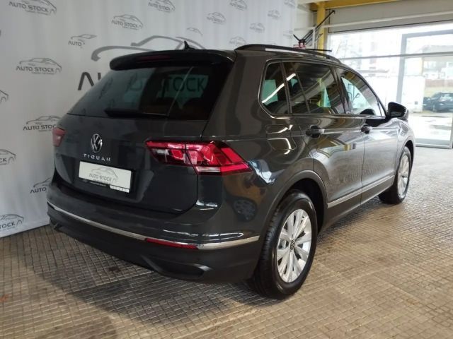 Volkswagen Tiguan 1.5 TSI Life