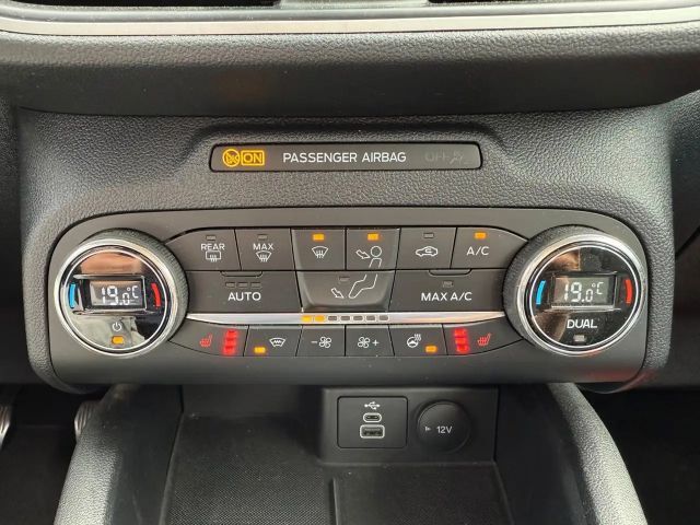 Ford Kuga Cool & Connect