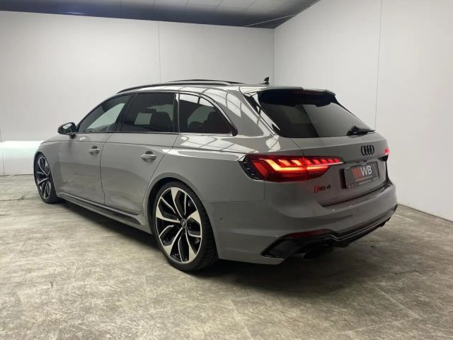 Audi RS4 Avant Quattro