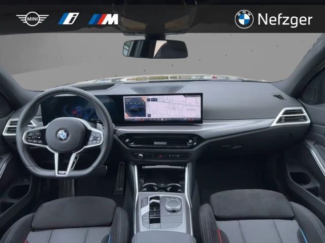 BMW 330 330d M-Sport Touring xDrive