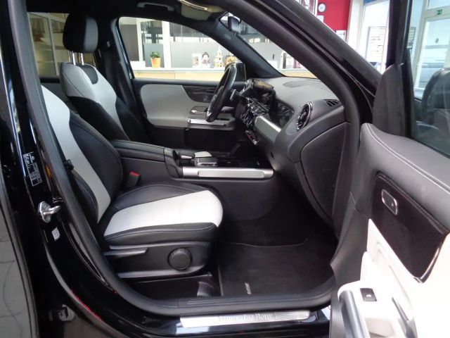 Mercedes-Benz GLB 200 AMG Line GLB 200 d