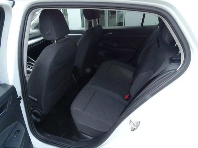 Volkswagen Golf 1.5 eTSI DSG Golf VIII Life