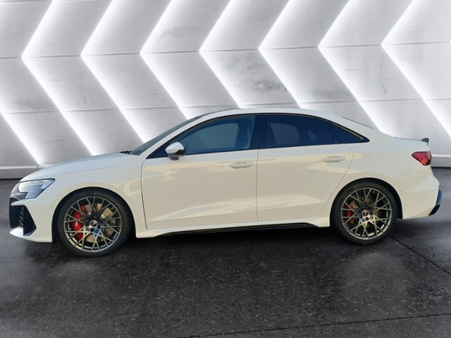 Audi RS3 Quattro S-Tronic Sedan