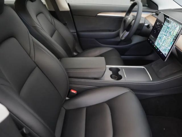 Tesla Model 3 AWD Long Range