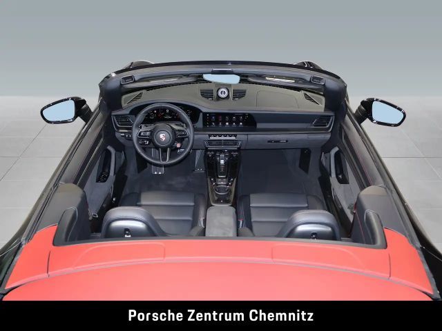 Porsche 992 Cabrio Carrera GTS