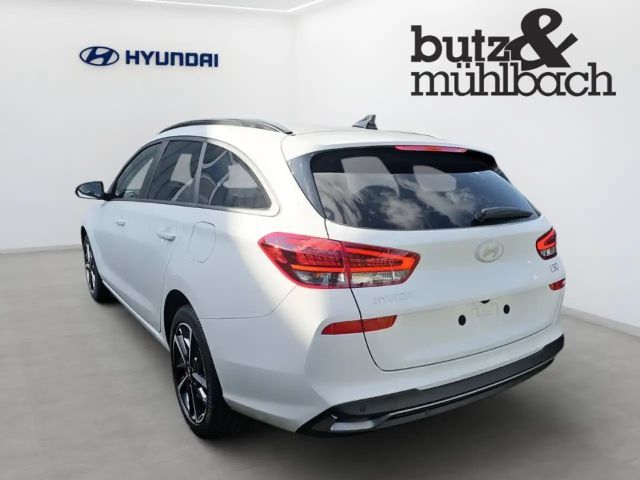 Hyundai i30 Advantage Hybrid T-GDi