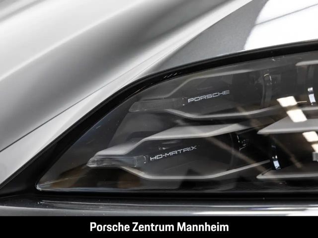 Porsche Taycan 4 Cross Turismo