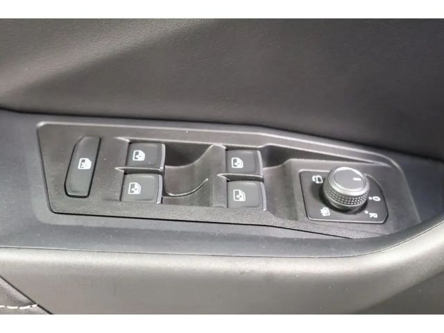 Volkswagen T-Roc 1.5 TSI DSG R-Line