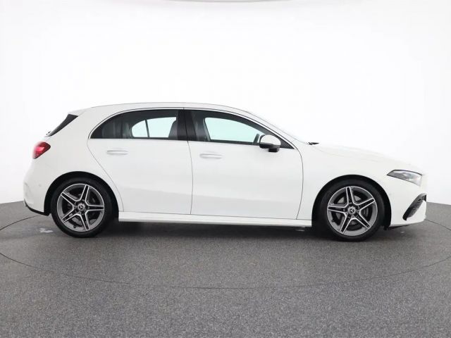 Mercedes-Benz A 180 AMG Line