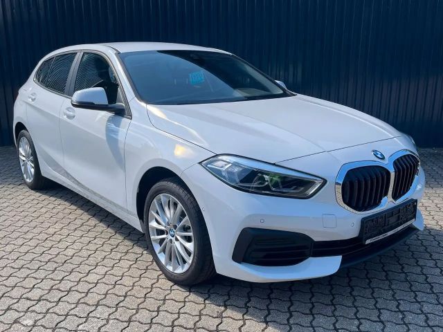 BMW 116 116i 5-deurs Sedan
