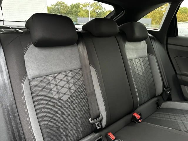 Volkswagen Taigo 1.0 TSI DSG R-Line