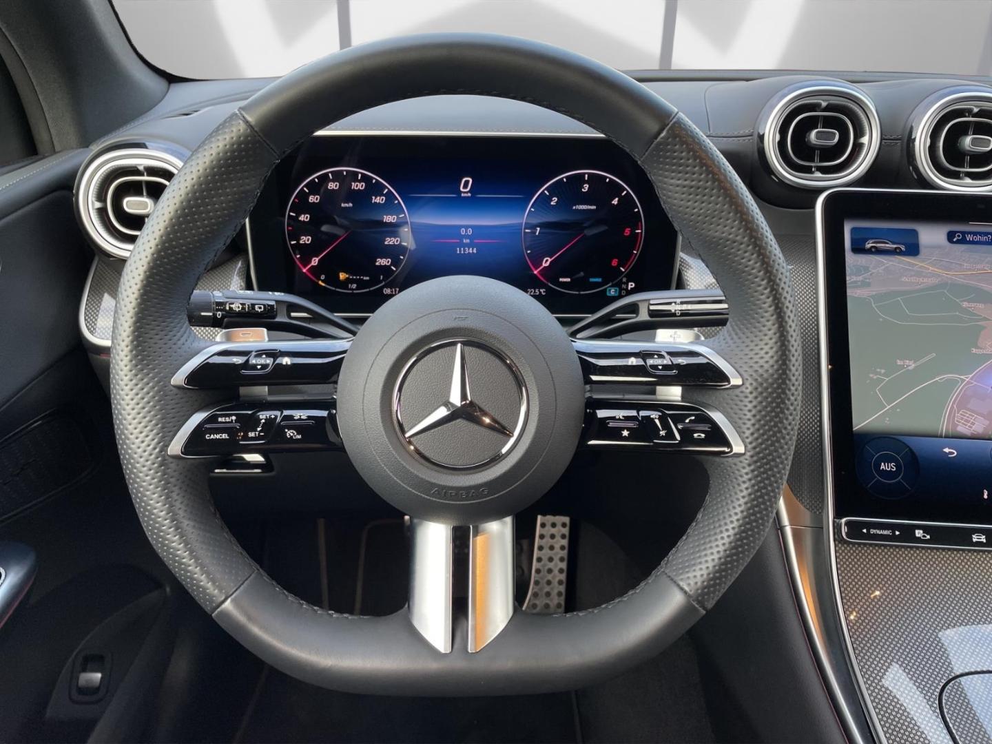 Mercedes-Benz GLC 300 4MATIC AMG Line GLC 300 d