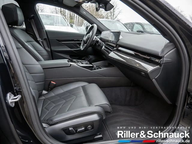 BMW 520 520i M-Sport Sedan