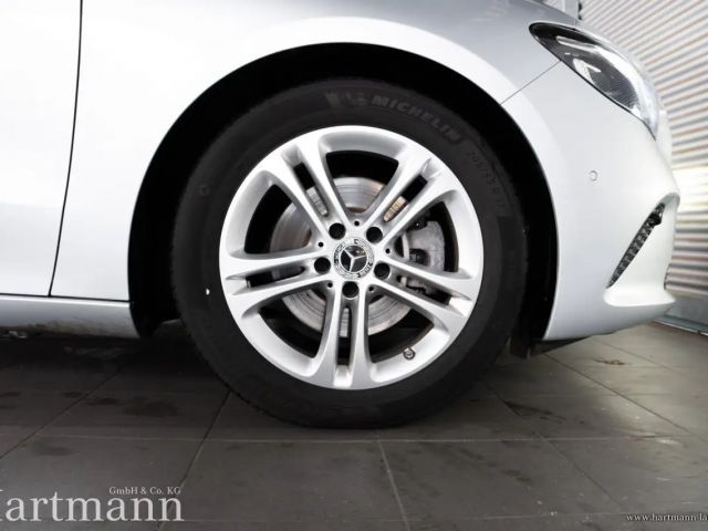 Mercedes-Benz B 200 Progressive