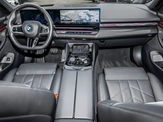 BMW 520 520d M-Sport Sedan