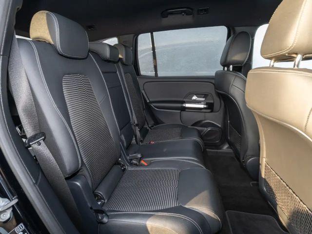 Mercedes-Benz EQB 300 4MATIC