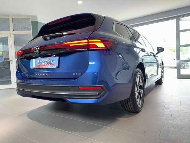 Volkswagen Passat 1.5 eTSI Business