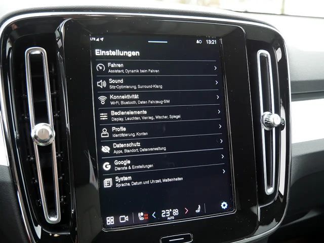 Volvo XC40 Dark Plus