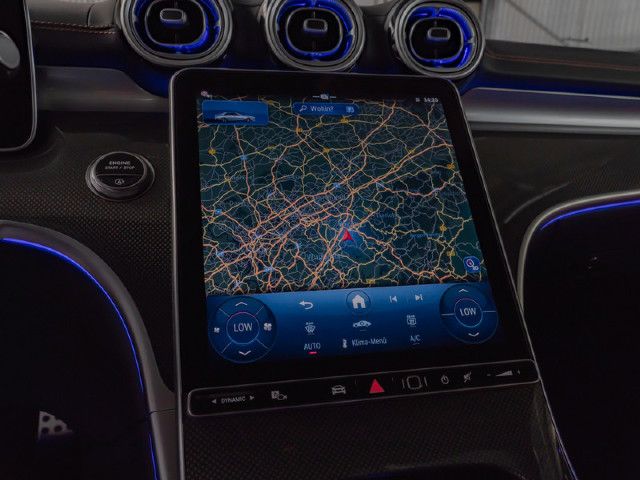 Mercedes-Benz C 200 AMG Line Sedan