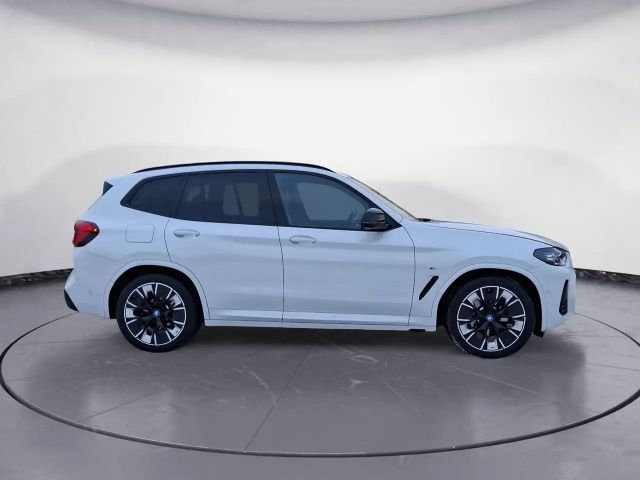 BMW iX3 iX3