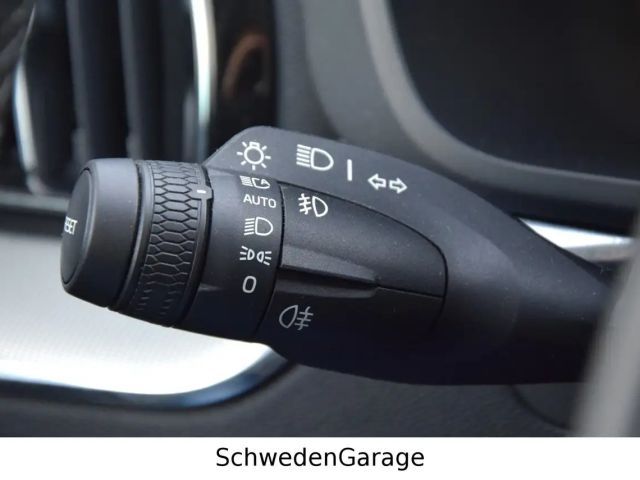 Volvo XC60 Dark Plus