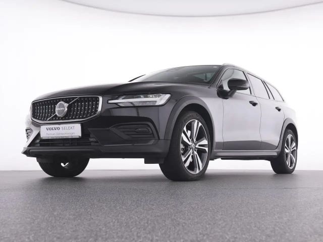 Volvo V60 Cross Country AWD Plus