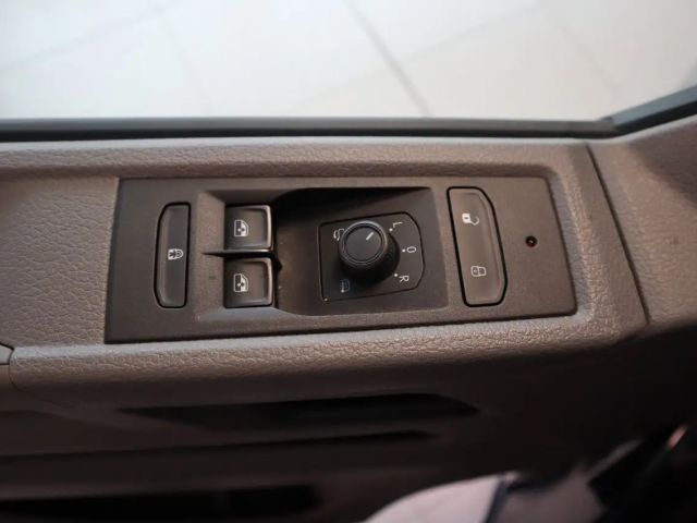 Volkswagen Caravelle Lang T6